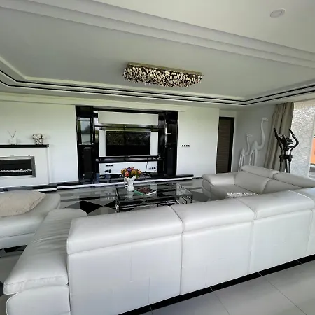아파트 Luxury Penthouse