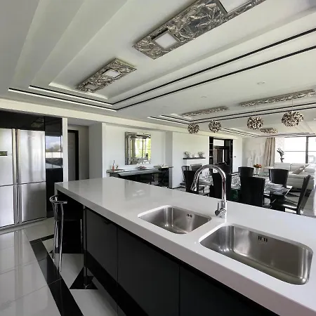 아파트 Luxury Penthouse *