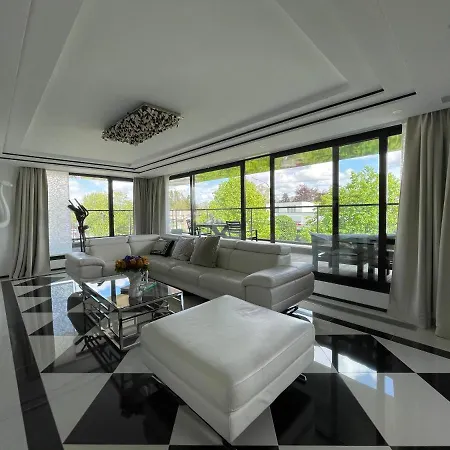 아파트 Luxury Penthouse 와떼흘루